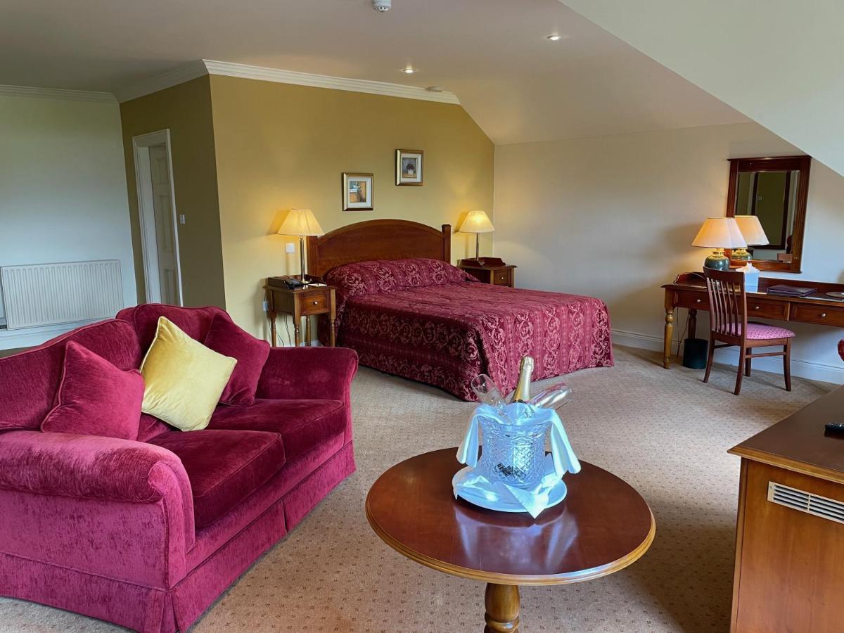 Loch Lein Country House คิลลาร์นีย์ ภายนอก รูปภาพ